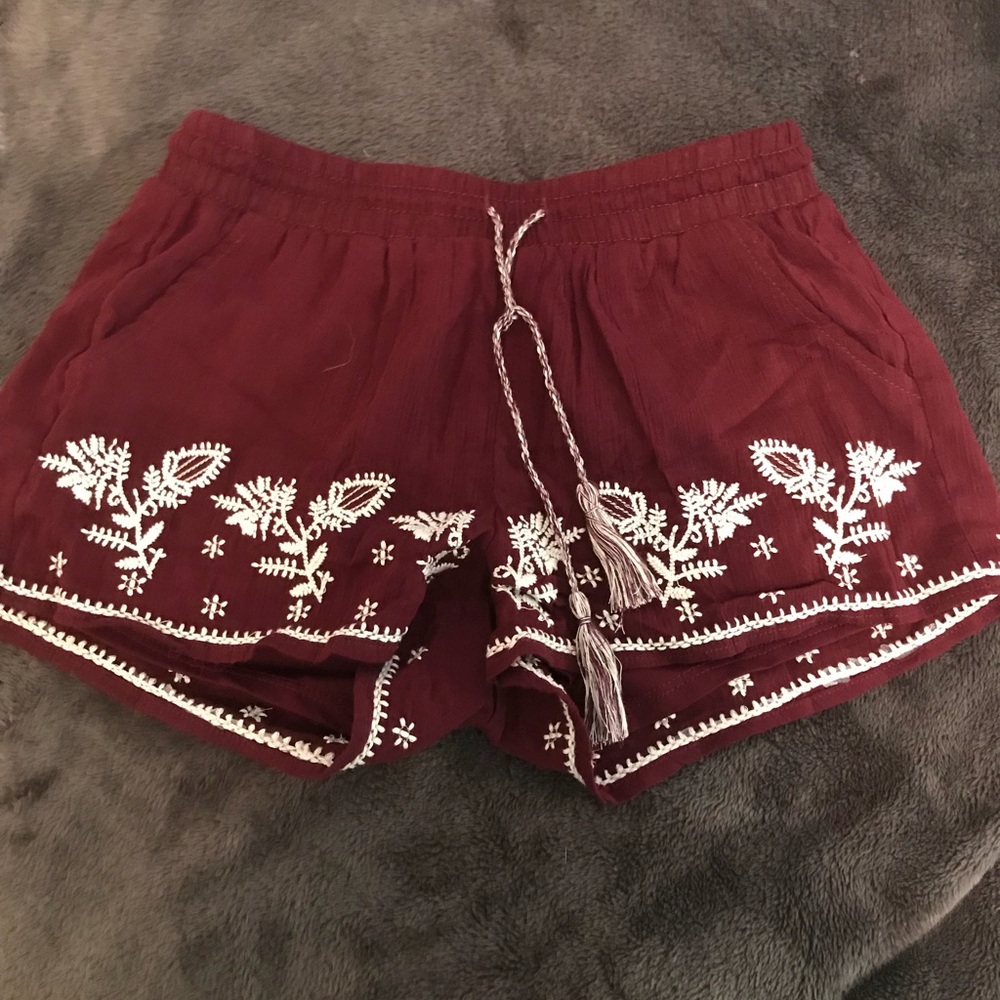 Maroon fabric shorts